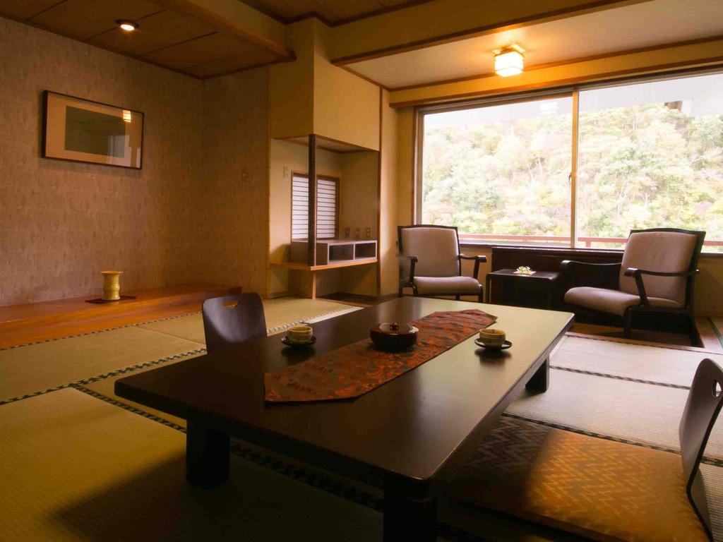 Ookawaso Hotel Aizuwakamatsu Buitenkant foto