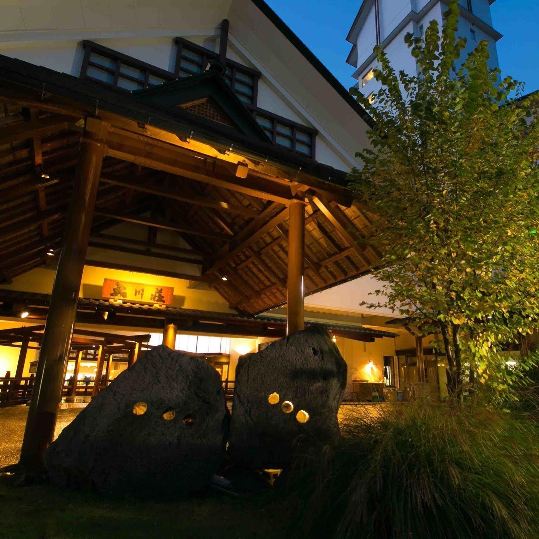 Ookawaso Hotel Aizuwakamatsu Buitenkant foto